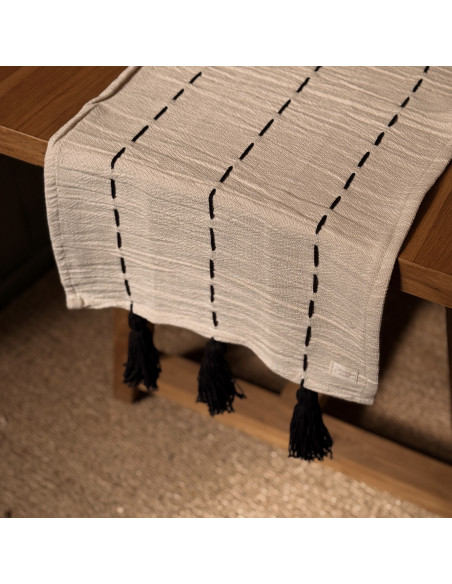 Camino de Mesa -   Panamá Pespunte Horizontal y Borlas