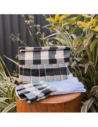 Neceser Emilie Cuadros + Minitoalla + Aroma