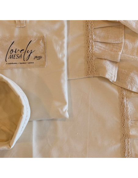 Set Lovely Mesa Premium - Allegra Classic: 4 Individuales + Camino de mesa + Panera + Bolsita