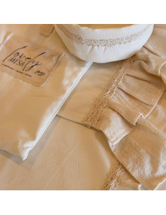 Set Lovely Mesa Premium - Allegra Classic: 4 Individuales + Camino de mesa + Panera + Bolsita