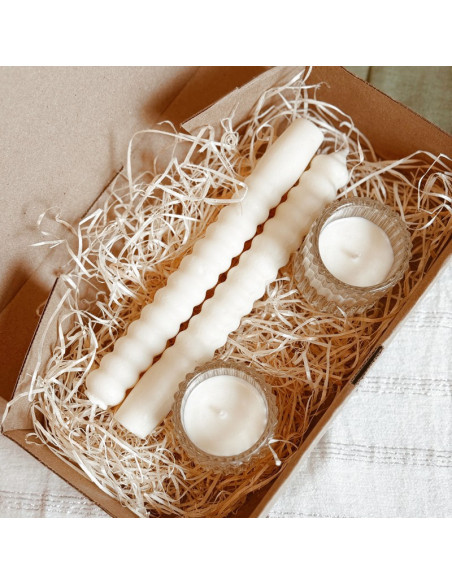 Celebration Box - 2 candelabros con vela de soja + 2 velas de soja de 20 cm
