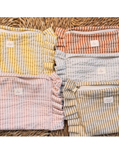 Promo 10 + 2 Necesers: Neceser + toalla de mano + lavander bag