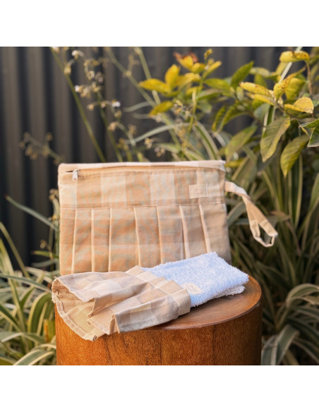 Promo 10 + 2 Necesers: Neceser + toalla de mano + lavander bag