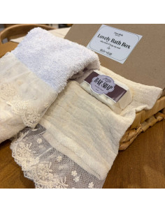 Bath Box : Toalla de Mano + Paño + Jabón 2